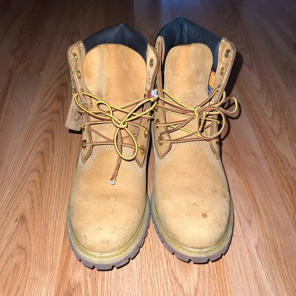 Timberland Men's Wheat Nubuck Boots - Picture 2 of 5